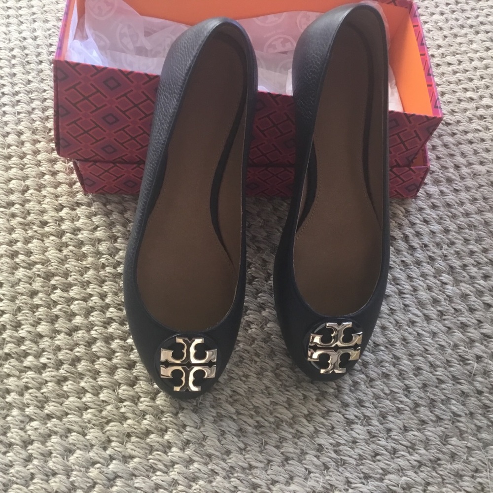 Tory Burch navy flats